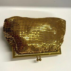 Whiting and Davis Vintage Made in USA Brass Mesh Kisslock Change Purse Wallet